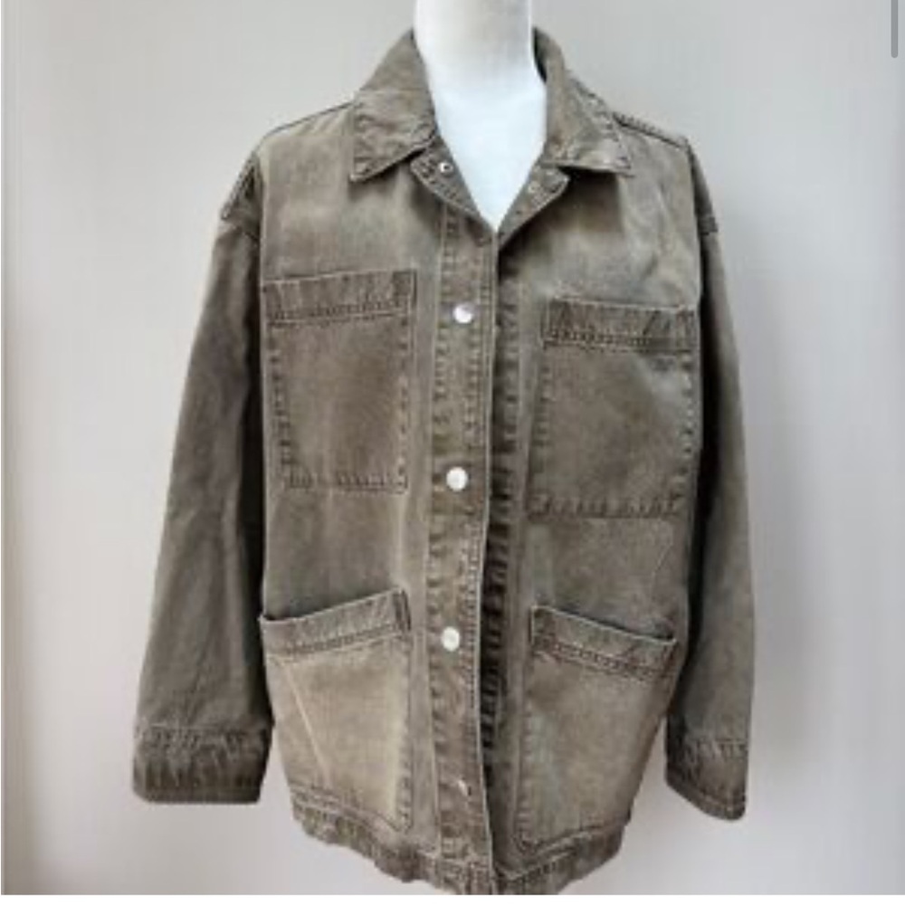 ISO this Universal Thread jacket in an XS